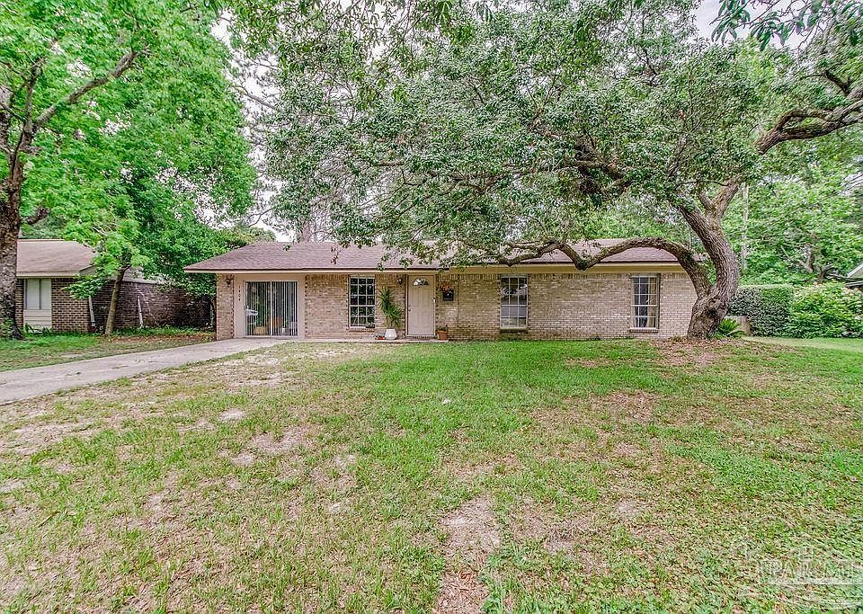 1st image of 1404 Stanford Dr