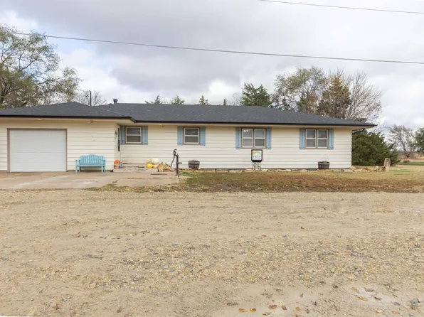 1846 K 18 Hwy, Bennington, KS 67422