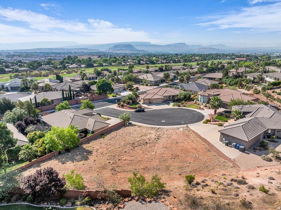 1st image of 1086 W Montezuma Cir