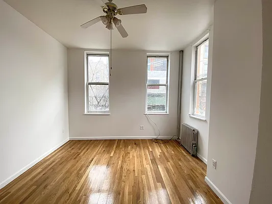 Rented by Parlor Real Estate Corp | media 10