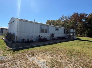 335 Carpenters Chapel Rd, Mosheim, TN 37818