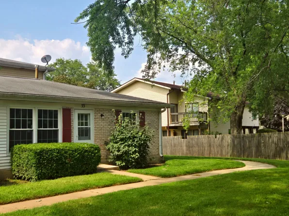33 Wildwood Ln #G, Bolingbrook, IL 60440