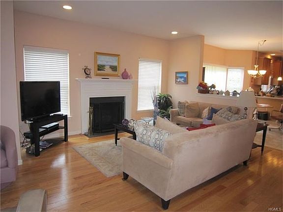 2nd image of 3021 Molly Pitcher Dr