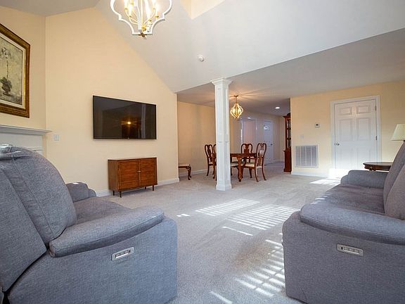 4th image of 4 Bogey Way Unit 4
