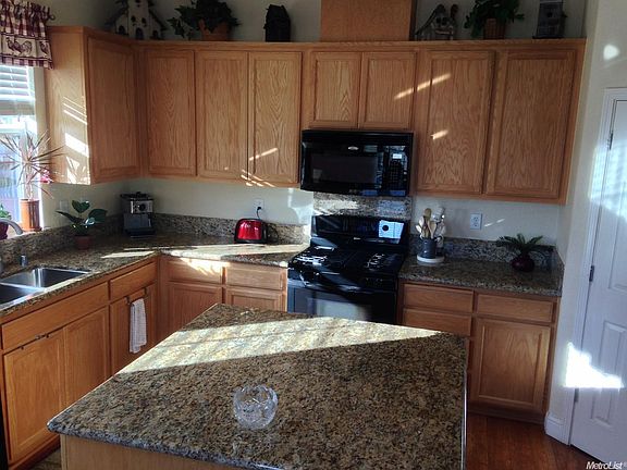 3rd image of 9325  Vintner Circle