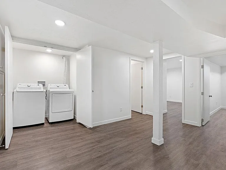 1479 E Roosevelt Ave — Photo 8