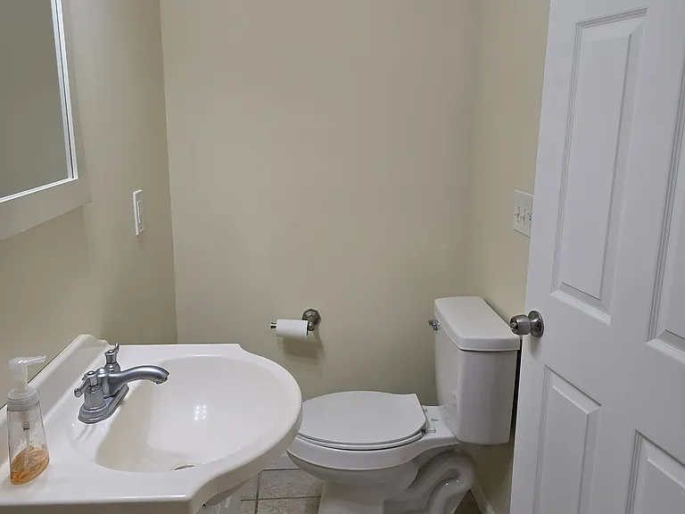 4435 Clifford Rd — Photo 8