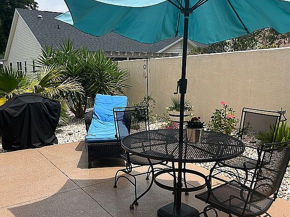 4th image of 127 Chula Vista Ave