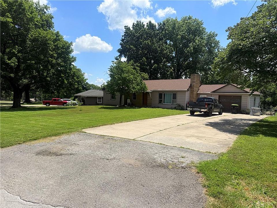 1st image of 1723 Berry Rd