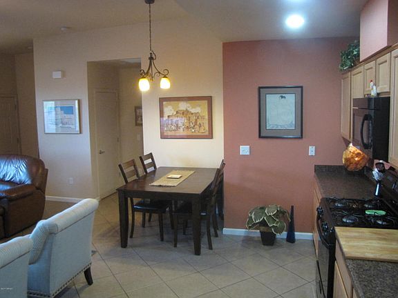 4th image of 3003 N Dasylirion Dr