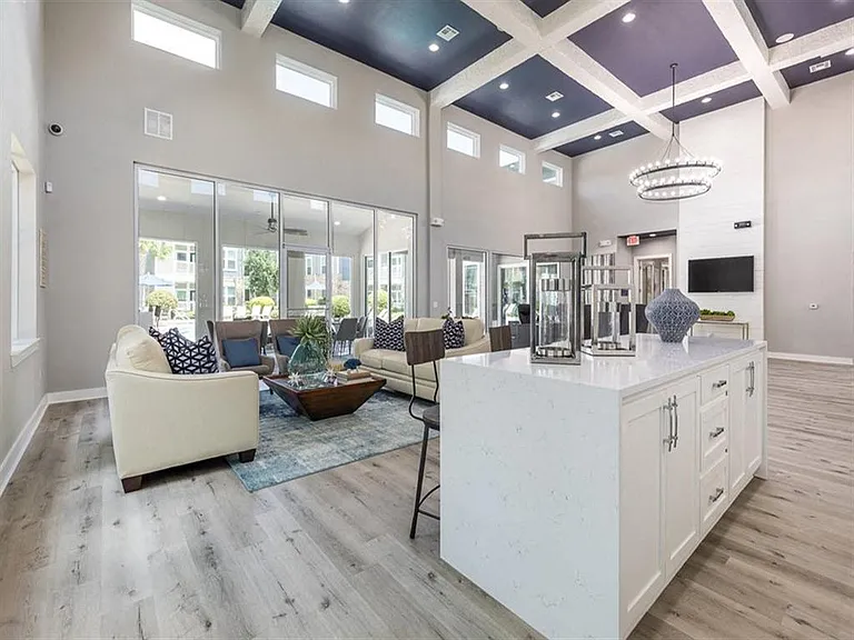 Delray Apartments — Photo 18