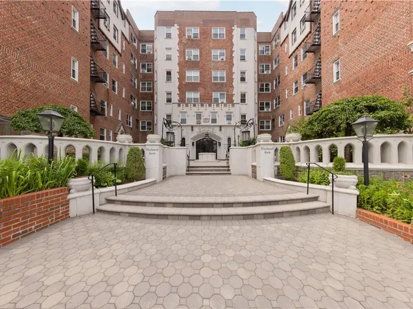 60 W Broad Street #4F, Mount Vernon, NY 10552