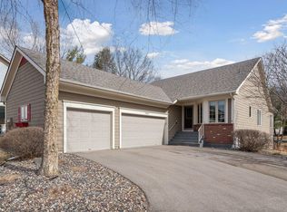 7881 Bailey Dr, Eden Prairie, MN 55347
