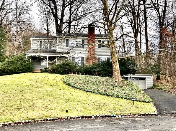 35 Brook Hollow Ln, New Providence, NJ 07974