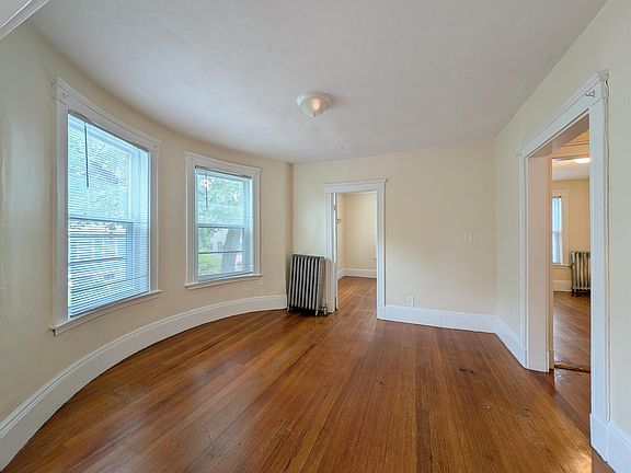 4th image of 6 Sanborn Ave #1