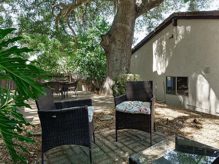 4140 Meadow Lark Dr — Photo 34
