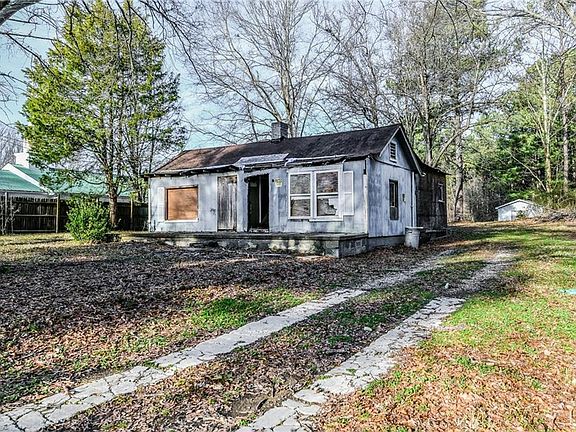 3rd image of 48 Crayton St Lot 13