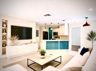 825 Dogwood Dr #B, Delray Beach, FL 33483