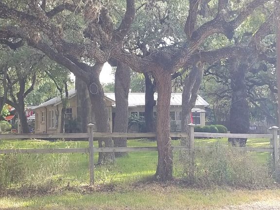 3rd image of 1703 Blue Crest Ln