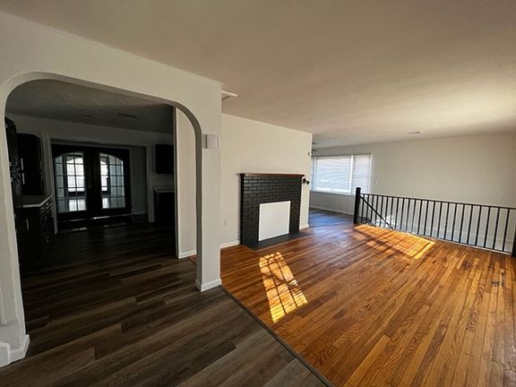 5th image of 1301-1303 W Broadway #1301