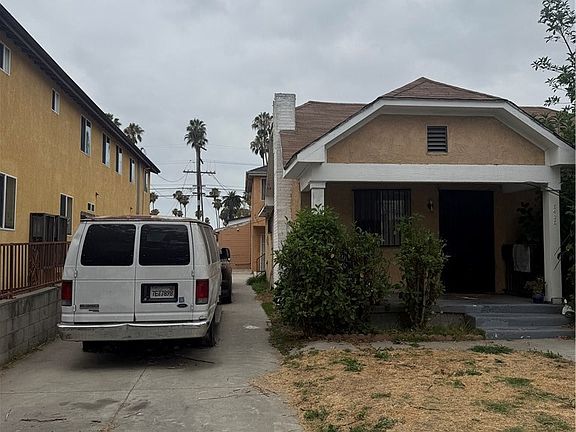4th image of 5425 S Saint Andrews Pl