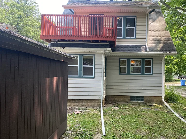 333 N Foster Ave — Photo 17