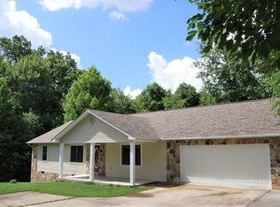 304 Clinton Wright Ln, Crossville, TN 38572