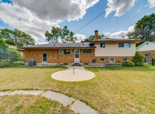 744 Lynn St, Windsor, ON N9G 1G7