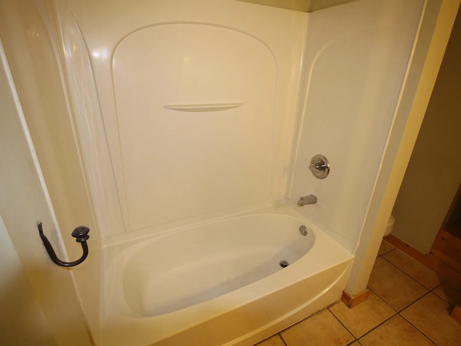 Studio, 1.0 bath, 550 sqft, $745 — Photo 3