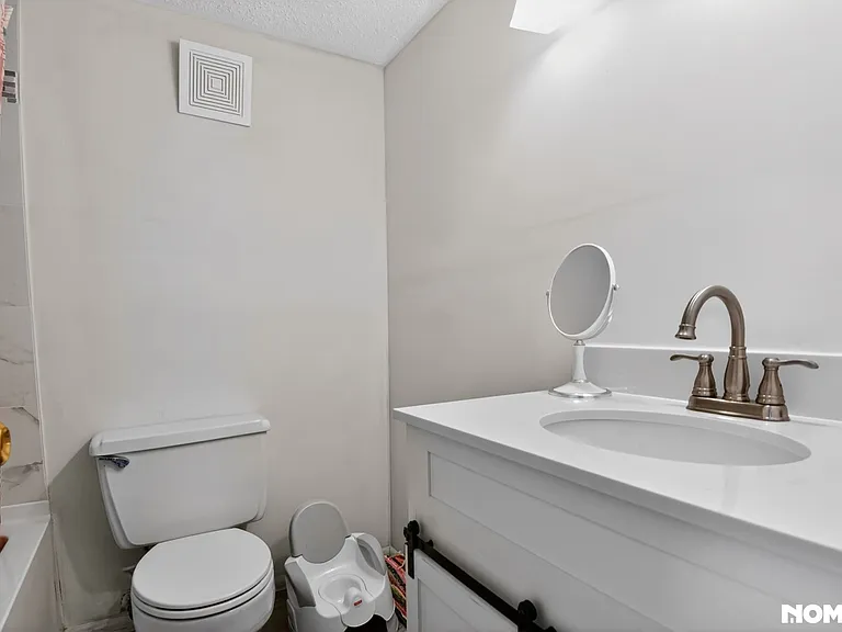 1500 Virginia Ave #203 — Photo 35
