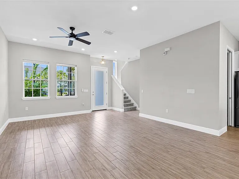 10205 Pearson Ave — Photo 8