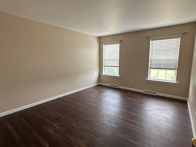 41 Springbrook Dr — Photo 5