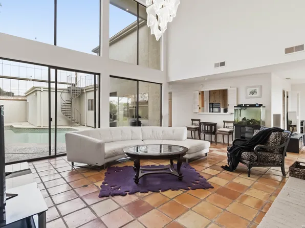 7609 N Songbird, San Antonio, TX 78229