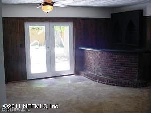 2nd image of 552 Blairmore Blvd W