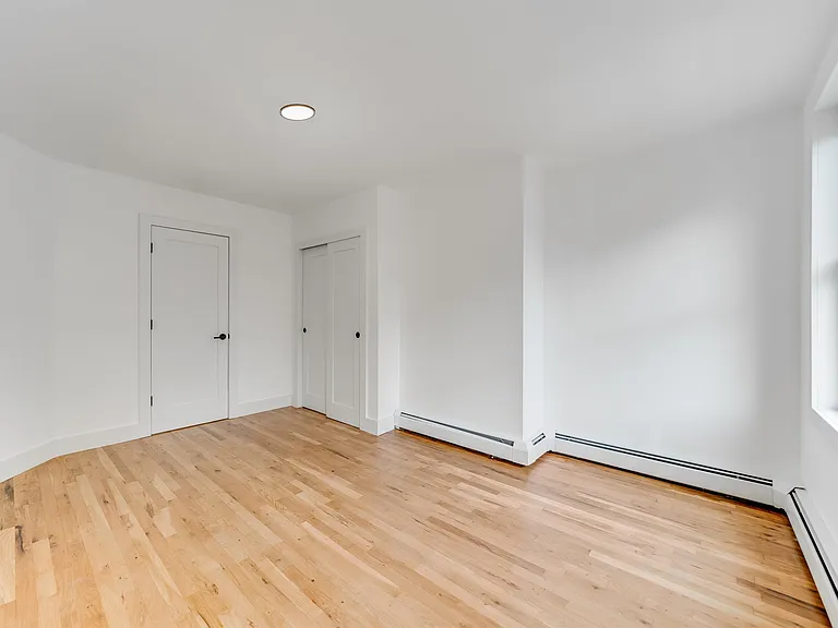 216 Jefferson St #6 — Photo 7