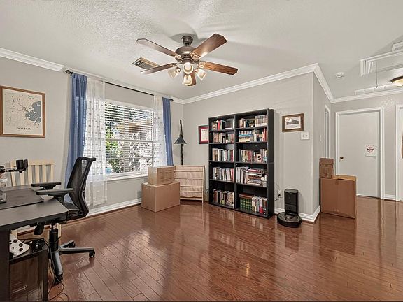 4th image of 19626 Rippling Brook Ln
