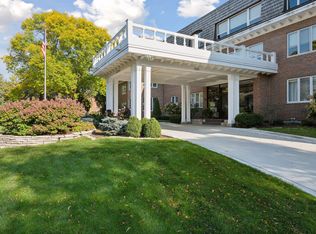 6105 Eden Prairie Rd #A-24, Edina, MN 55436