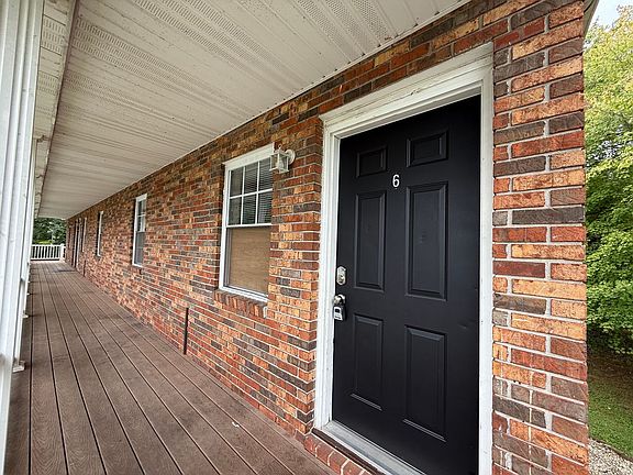 2nd image of 1155 McFarland St APT 6