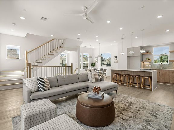 2nd image of 611 Skyland Terrace Way