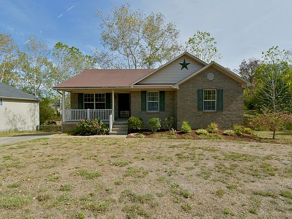 2nd image of 452 Simmons Ln