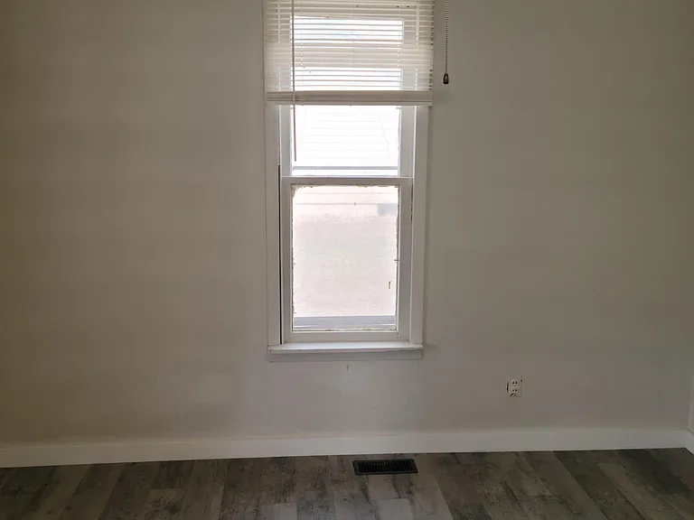 538 E C Ave — Photo 8