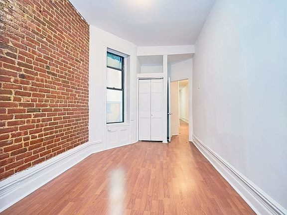 3rd image of 360 W 127th St #1A