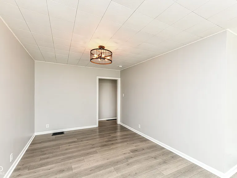 5301 Evanston Ave — Photo 7
