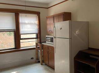 4215 S Sacramento Ave #1R, Chicago, IL 60632