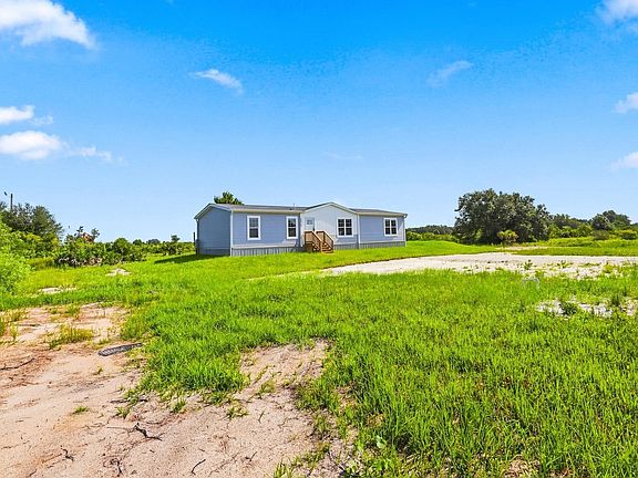 3rd image of 20263 NW 304TH Street