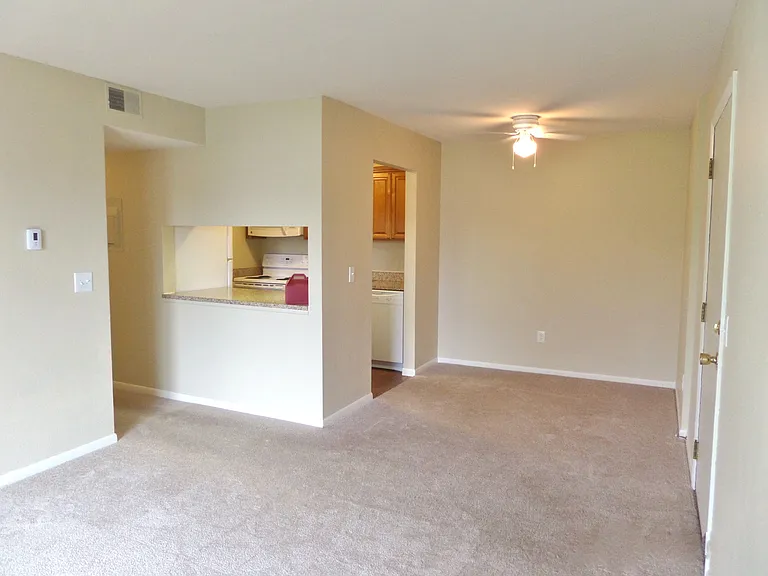 Fieldstone Apartments — Photo 31