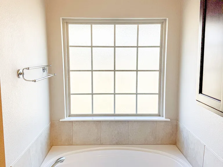 3407 Castleton Dr — Photo 18