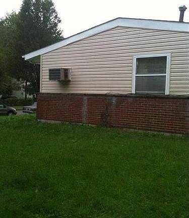 4th image of 673 Grace Ave