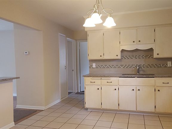 2nd image of 148 Wilson Ave