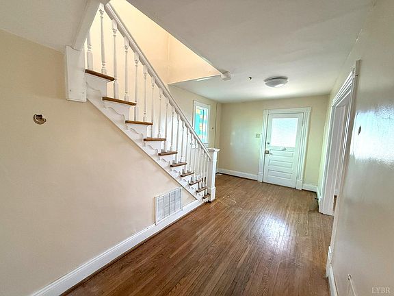 5th image of 304 Newberne St